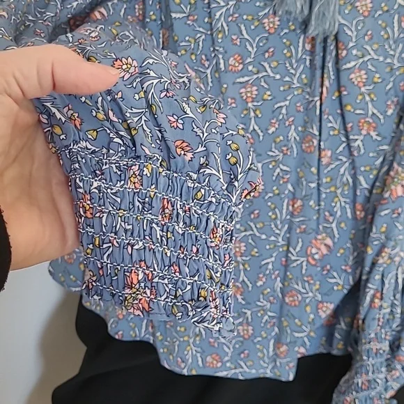 Max Studio Blouse - Picture 3 of 9